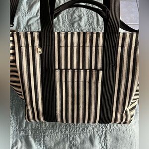 Beis Black and White Weekender bag